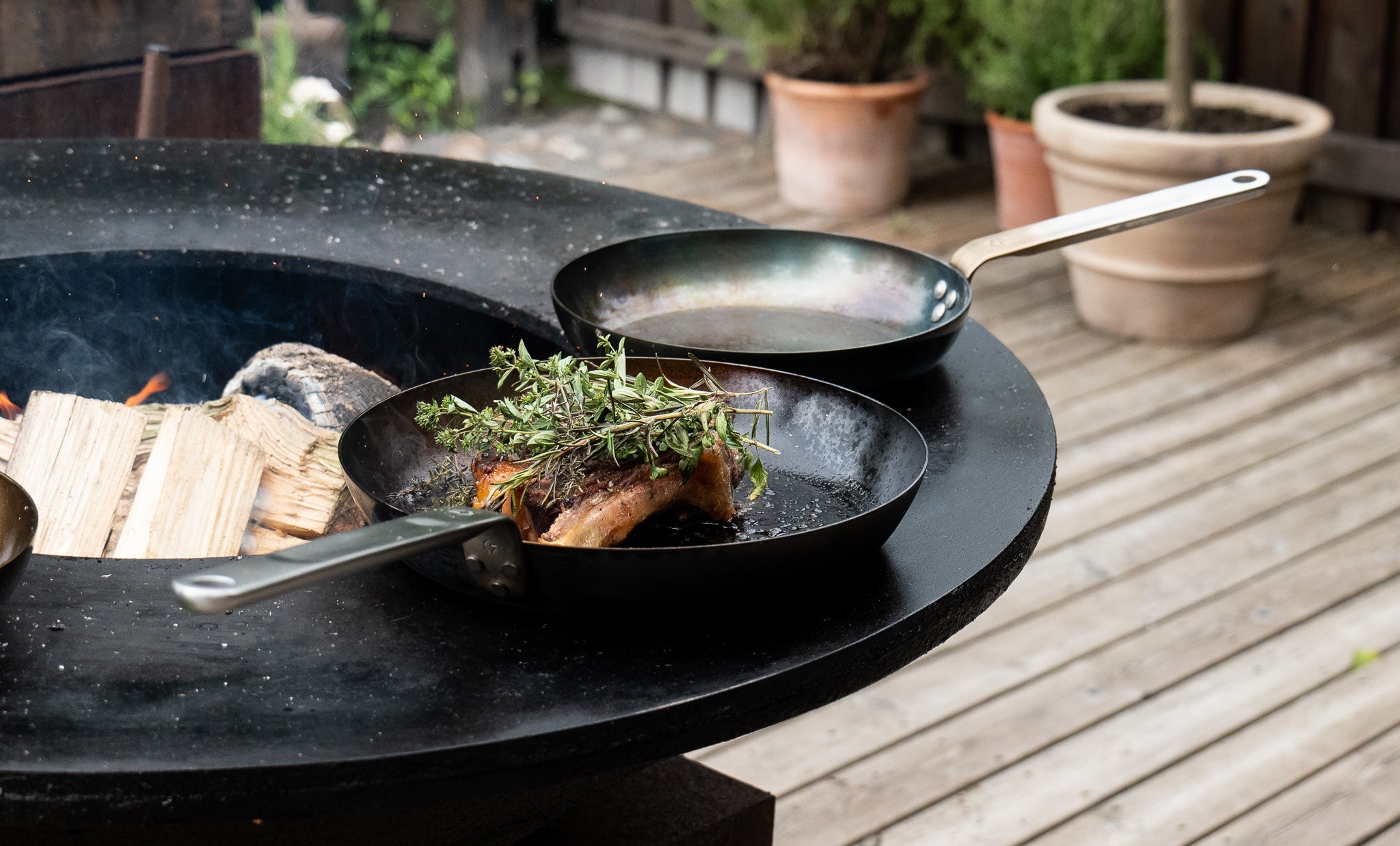 Carbonstål vs. Nonstick-pander: 8 forskelle - Gastrotools.dk